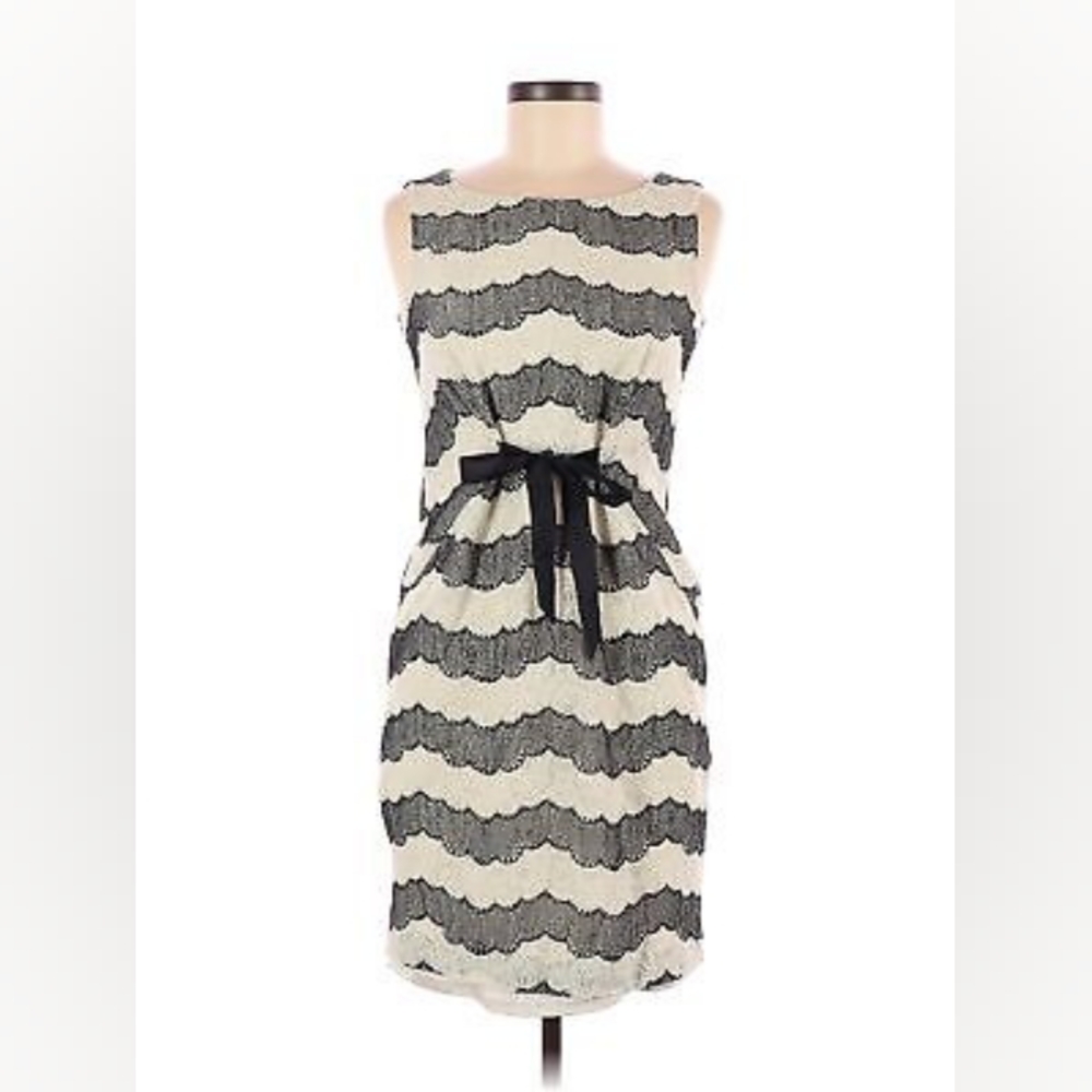 Eva Mendes for New York & Company Tie Front Sleeveless Lace Dress Size 4